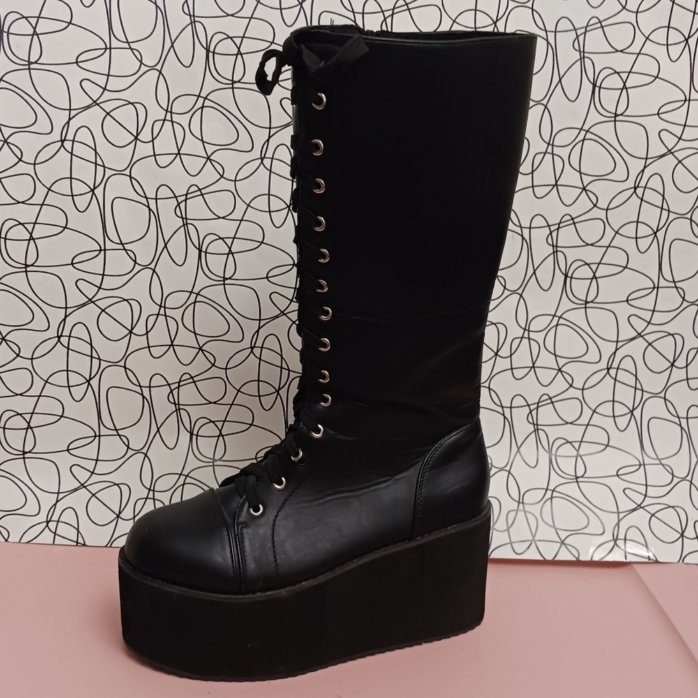 Tall Platform Black Punk / Goth Lace-Up Boots Size 39 / 8